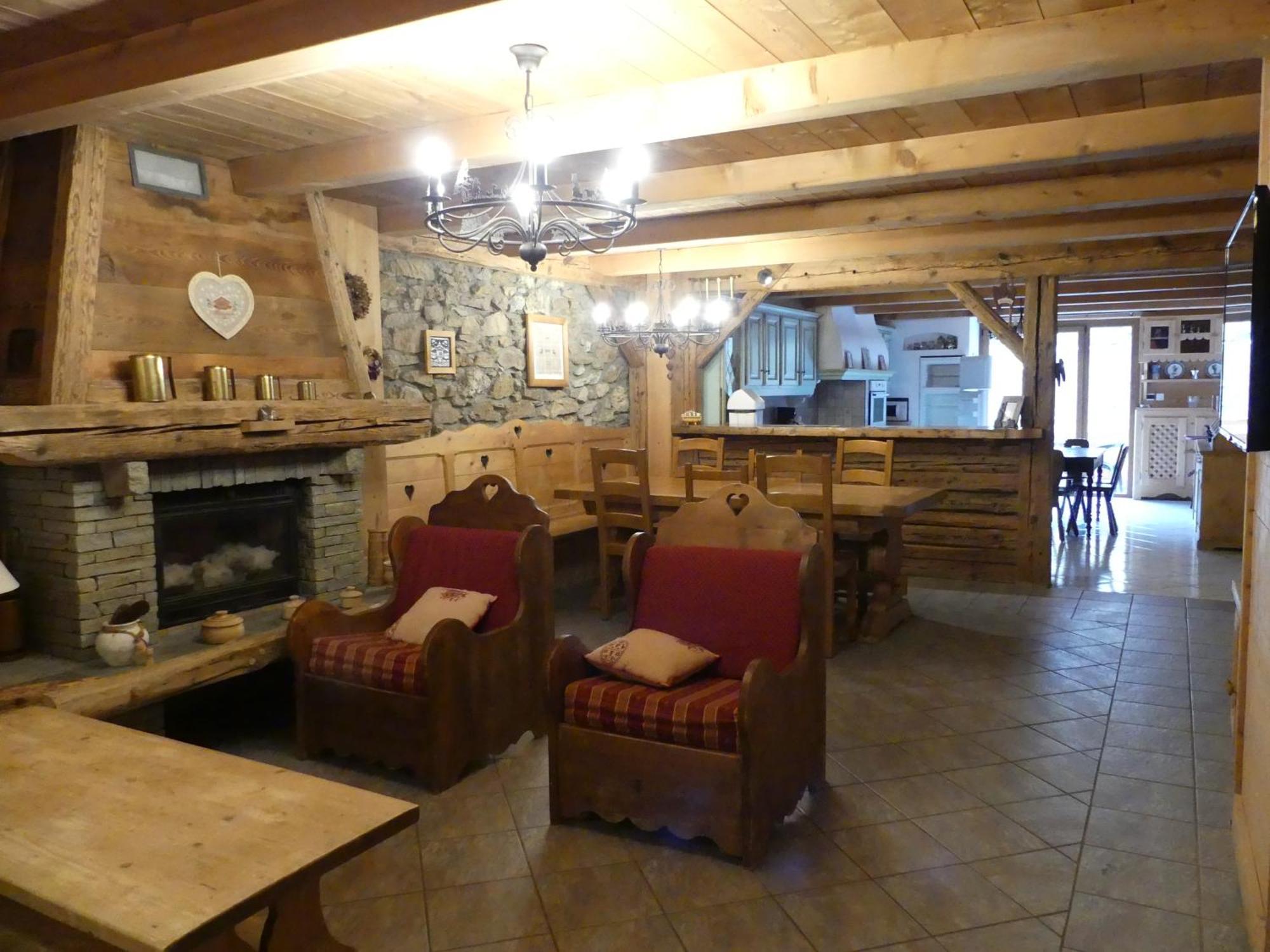 Auberge Des Eglantiers Flumet Bagian luar foto
